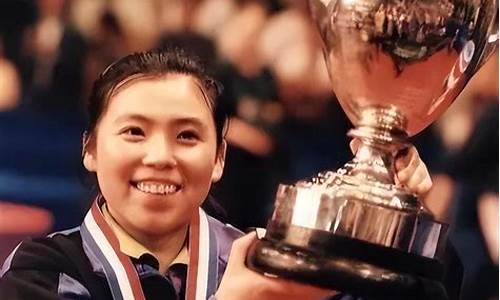 乒乓球大满贯得主邓亚萍-体育是家庭的润滑