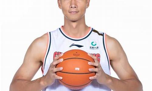 易建联在nba哪个队_易建联在nba哪个队待过